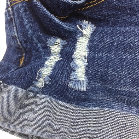 Wannabettabutt YMI distressed booty shorts - Picture 2 of 5